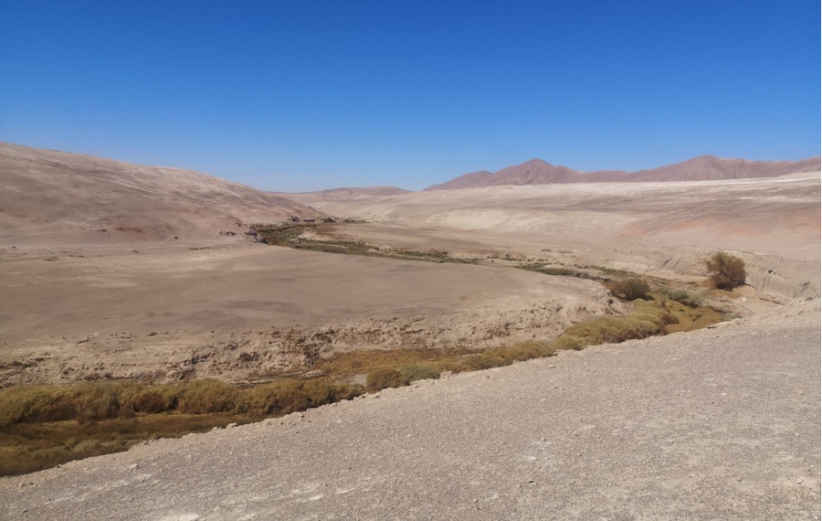 Caracterización hidroquímica, hidrodinámica y limnológica del río Loa